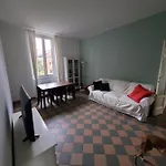 Trilocale In Villa Signorile